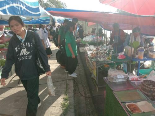 ตลาดประชารฐคนไทยยิ้มได้ (ตลาดระเบ๊าะเจียลำดวน)